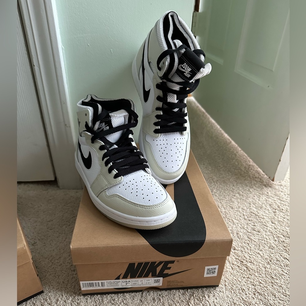 Jordan 1 High Zoom Air CMFT (Sail) W 7.5